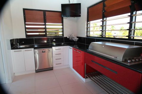 Black Duck Kitchens - Renee 2