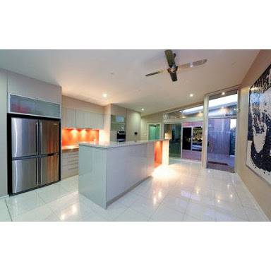 M & P Hamilton Kitchens - Renee 1