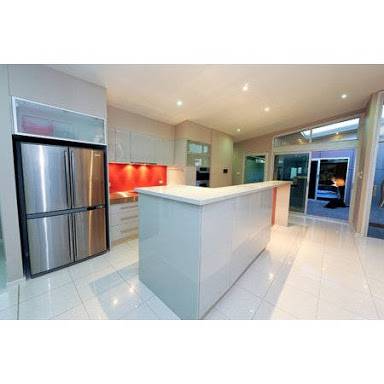 M & P Hamilton Kitchens - Renee 2