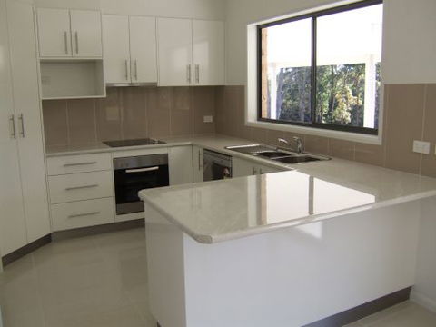 DMB Kitchens - Renee 0