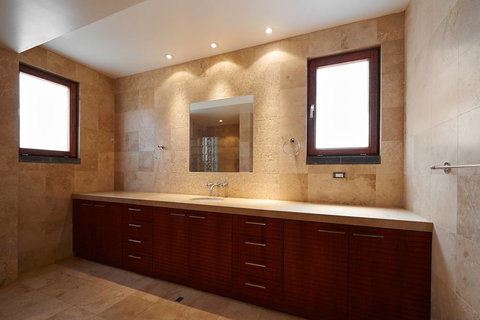 Gregory Cabinets - Swimm 1