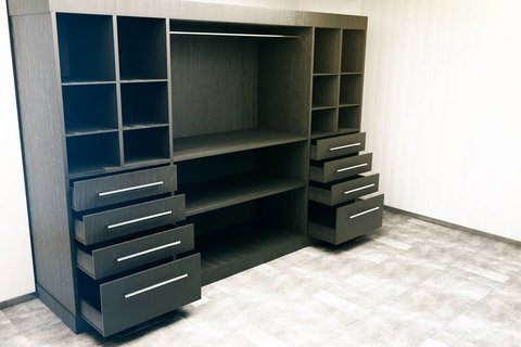 Gregory Cabinets - Swimm 4