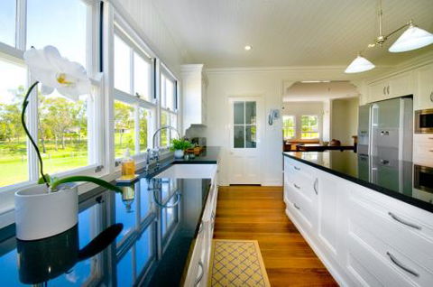Tomkins Kitchens - Renee 1