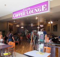 Ellys Coffee Lounge - Renee