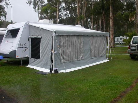 Tinonee Horse Rugs & Canvas Products - Internet Find 0