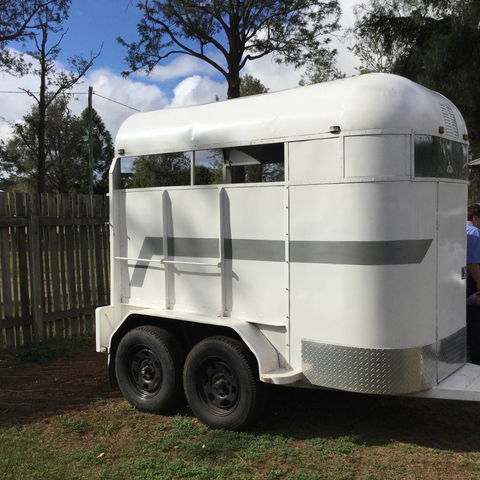 Kingaroy Truck Rental & Removals - Renee 0