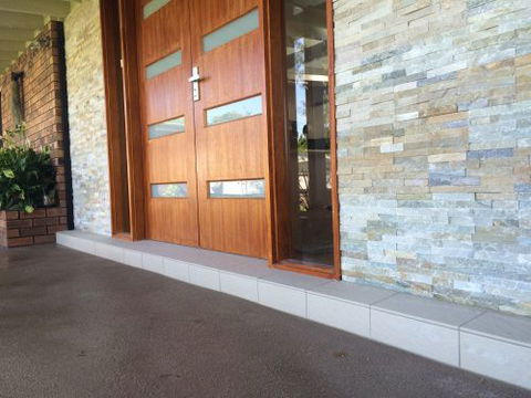 Grovesy’s Tiling & Waterproofing - Renee 0
