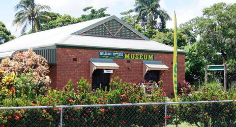 Mulgrave Settlers Museum - Petrol Stations 0