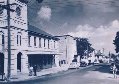 Bond Store - Petrol Stations 3
