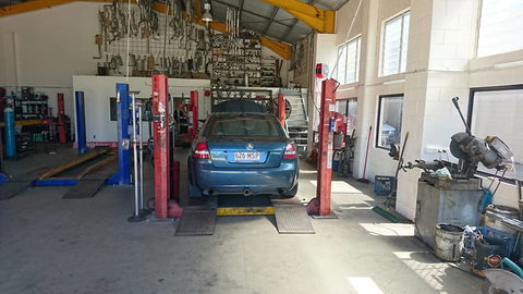 Ottos Mufflers - Renee 0