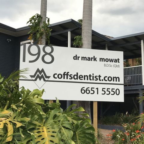 Stickerman Signs & Banners - Renee 1