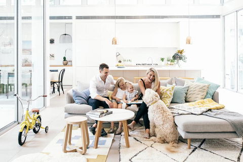 Ray White Bundaberg City - Renee 0