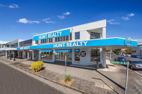 Hunt Realty - Internet Find 1