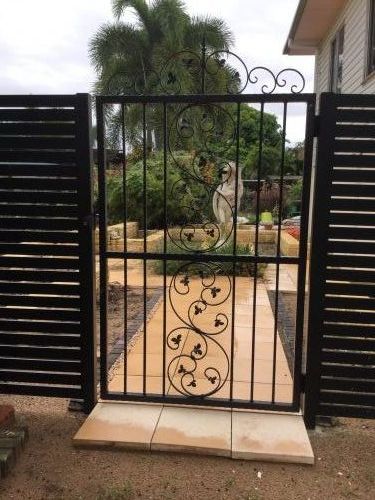 Ward’s Aluminium - Qld Realsetate 0