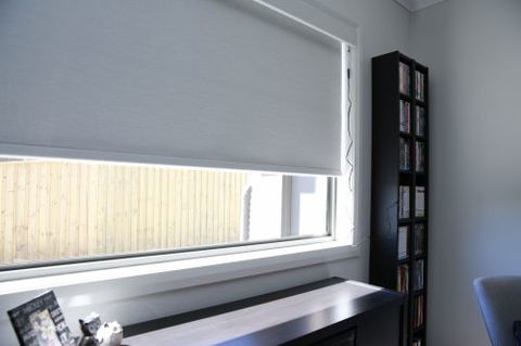 Classic Blinds & Shutters - Renee 18