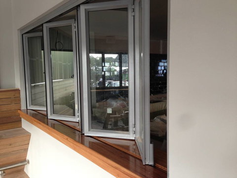 Lickiss Fabrications - Renee 2