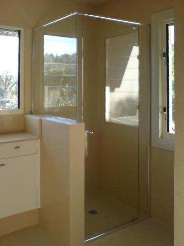 Great Lakes Wardrobes & Shower Screens - Renee 1