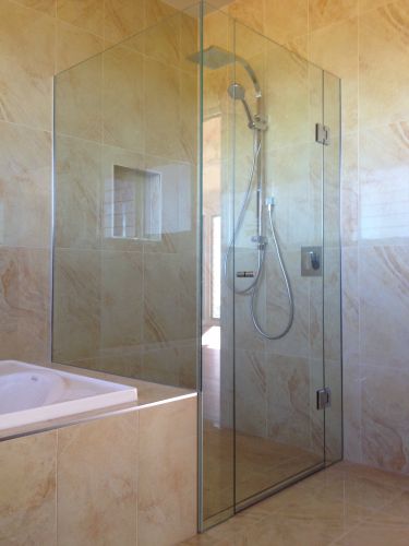 Great Lakes Wardrobes & Shower Screens - Renee 3
