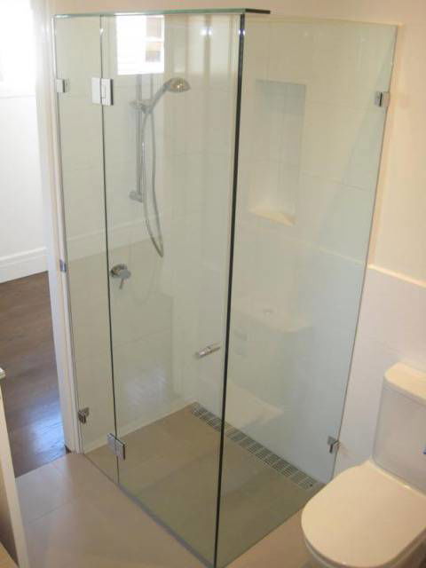 InStyle Shower Screens - Renee 1