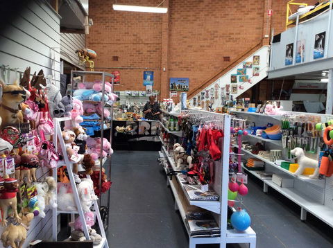 RRRUFF! Dog Depot - Renee 1