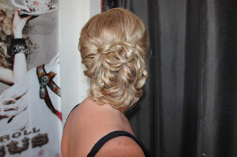 Red Poppy Hair Designs - Internet Find 1