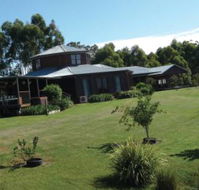 Roses Vineyard at Innes View - Renee