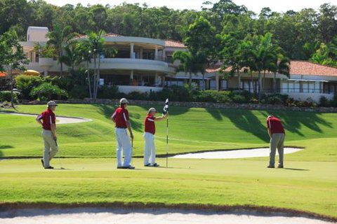 Noosa Springs–Golf & Spa Resort - Swimm 4
