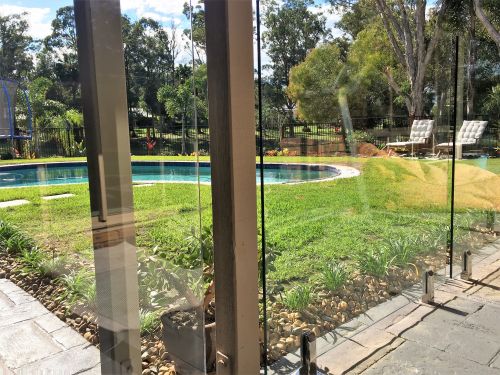 Window Cleaners Mountain Creek QLD Swimm