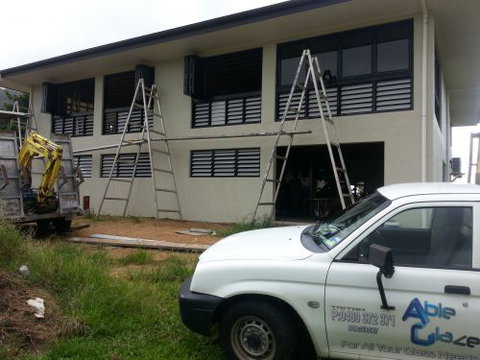 Windows Warehouse FNQ - Renee 2