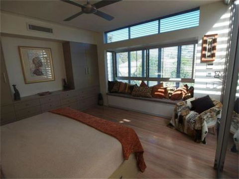 Cotton’s Glass & Aluminium Pty Ltd - Renee 1