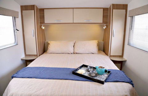 Perkins Caravans (Lismore) - Swimm 1