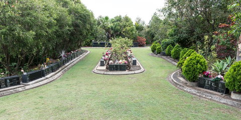 Springfield Gardens Crematorium - Swimm 1