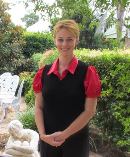 Hutchinson Family Funerals - Renee 0