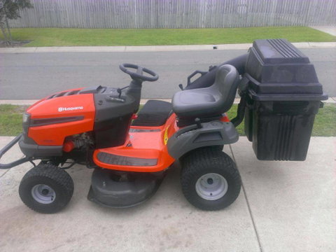 MJP Mini Diggers - Internet Find 8