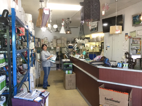 Lights ‘n’ Fanz R Us - Internet Find 1