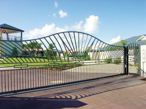 Darwin Automatic Gates - Renee 3