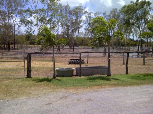Fencing Bakers Creek QLD Petrol Stations