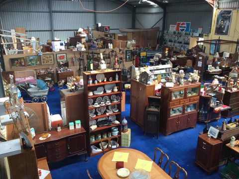 Sparkles Antiques & Rare Collectables - Renee 2