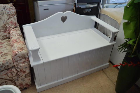 Jax Furniture Barn - Renee 0