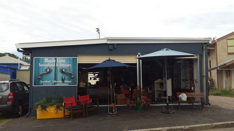 Maple Lane Secondhand & Antiques - Renee 0
