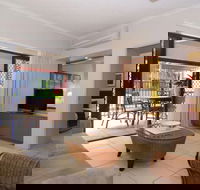Southern Cross Atrium Apartments - Renee
