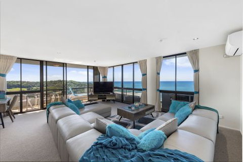 Pacific Towers Beach Resort - Qld Realsetate 2