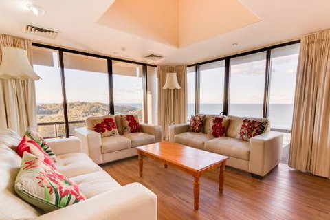 Pacific Towers Beach Resort - Qld Realsetate 4