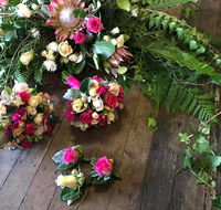 Newcastle Forever Flowers - Renee