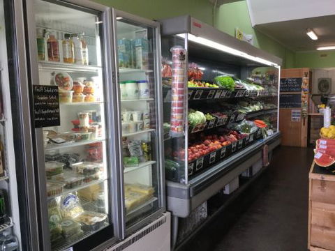 Perry’s Fruit Shop Tuncurry - Internet Find 1