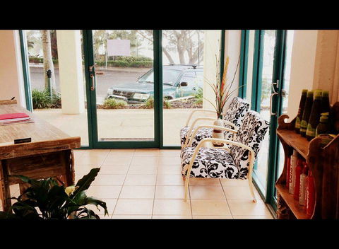 Kabello Salon - Renee 3