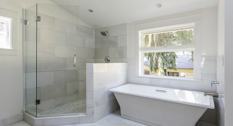 Showertech - Renee 3