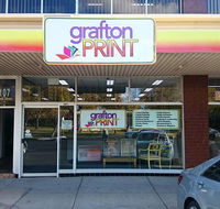 Grafton Print - Renee