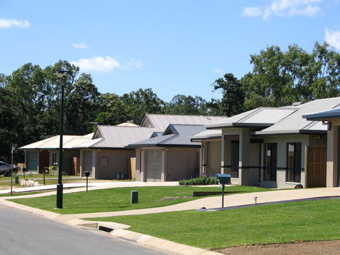 Harden Park Lawns - Renee 1