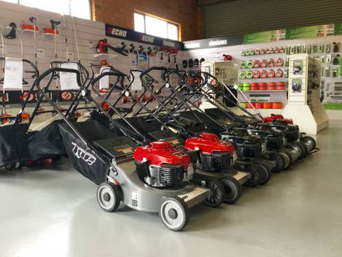 Great Lakes Mowers & Chainsaws - Internet Find 1
